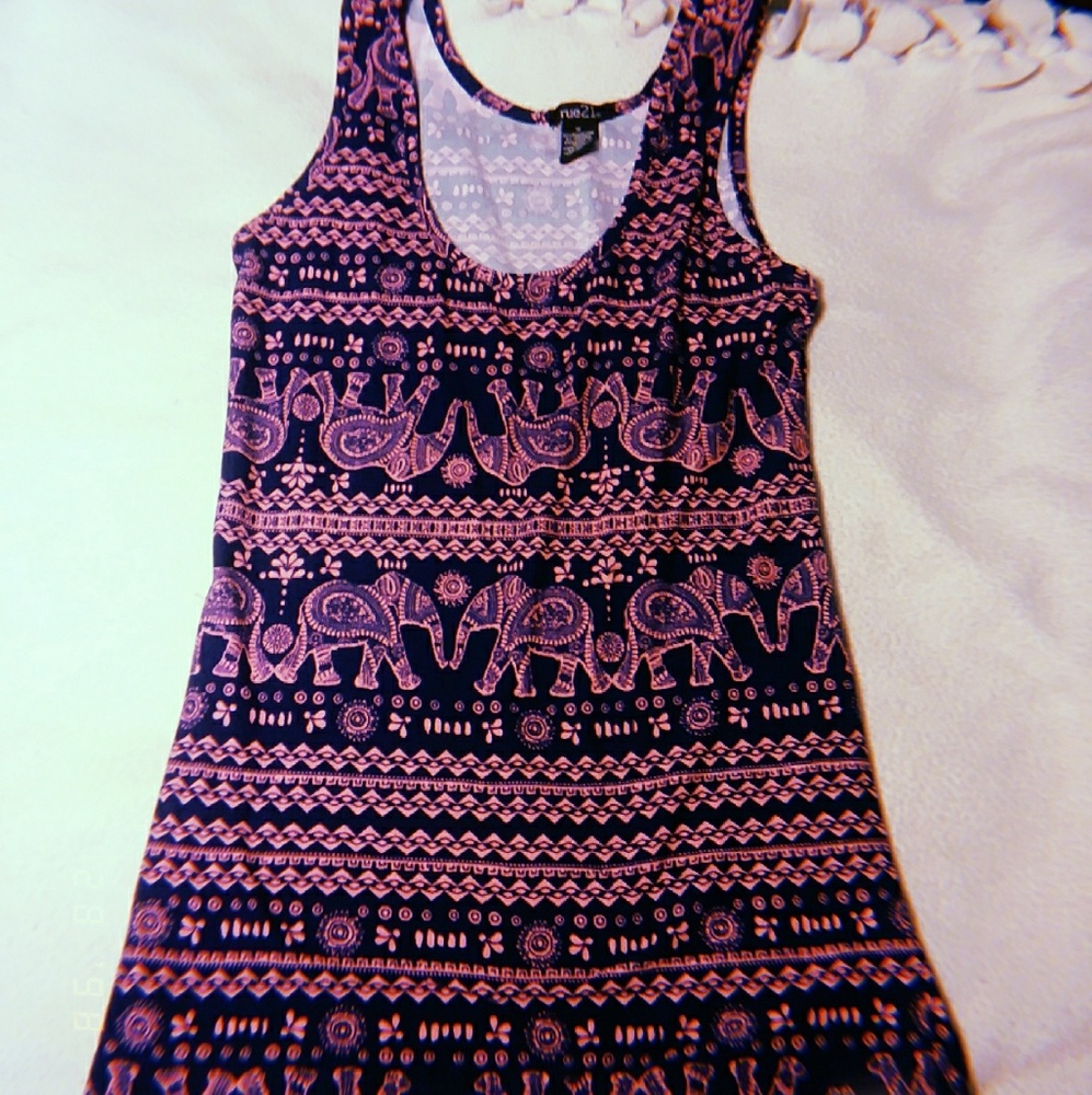 Rue 21 tank